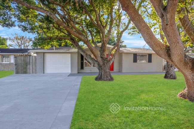 10824 Oakdale Ave  