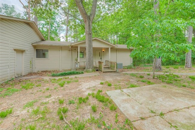 Building Photo - 330 Oak Tree Dr Rental