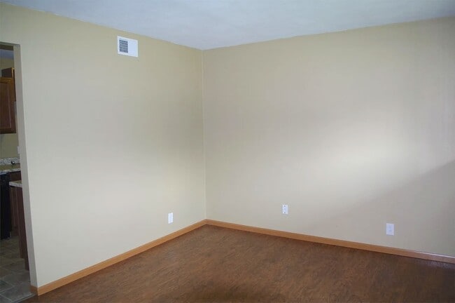 Photo - 305 Baltes Dr Unit C