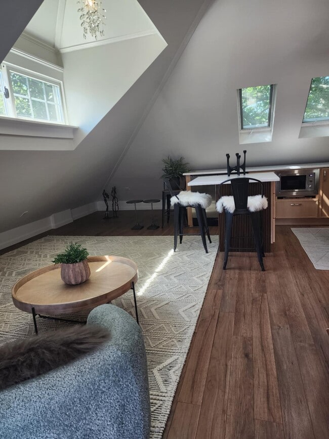 Photo - 125 Cole Ave Unit 125 B