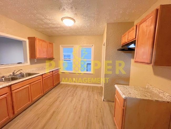 424 Shoop Ave