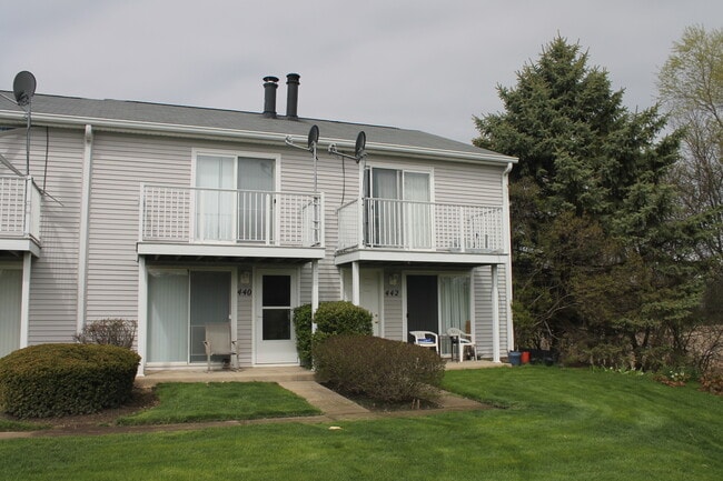 Building Photo - 440 Meadow Green Ln Rental
