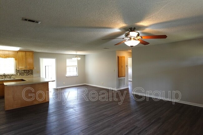 5122 Presidents Cir