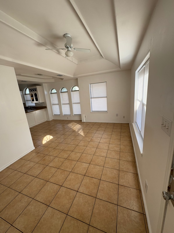 Photo - 900 S Palm Dr Unit 4