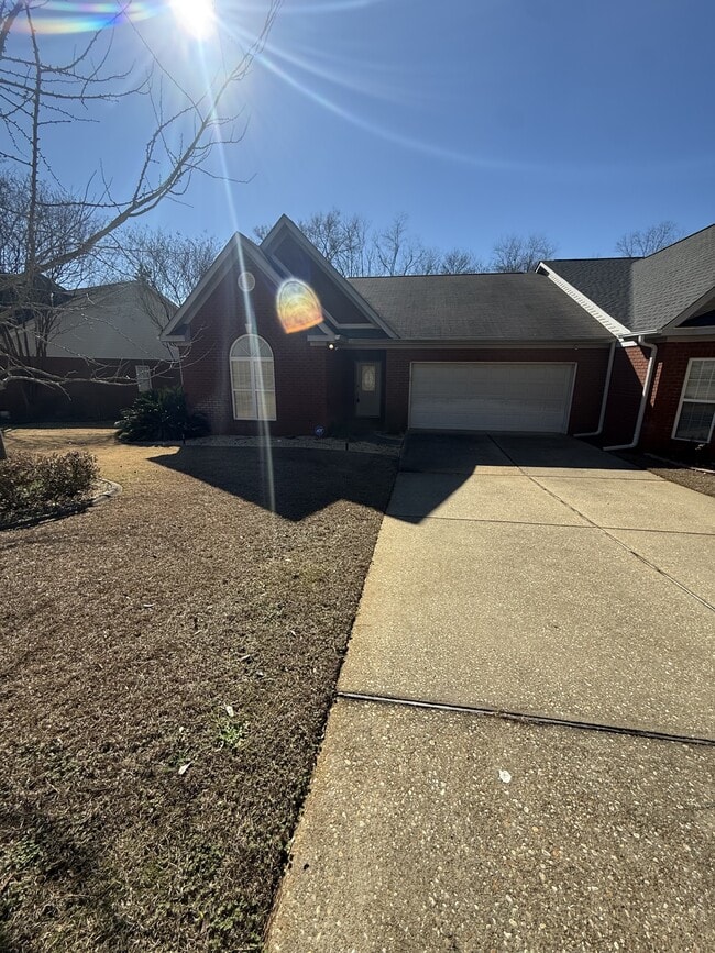 Photo - 125 Muirfield Ln