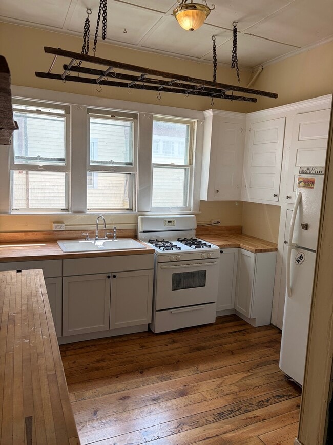 319 S Albany St Unit 1