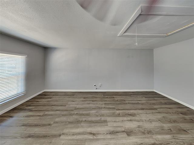 300 Newport Cir