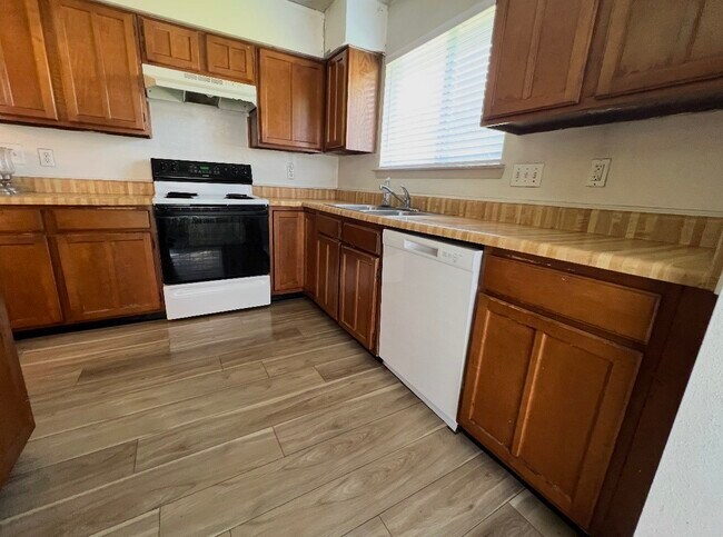 Photo - 17010 Sunview Ct