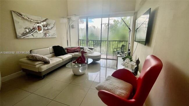 Photo - 8850 Fontainebleau Blvd Unidad 401