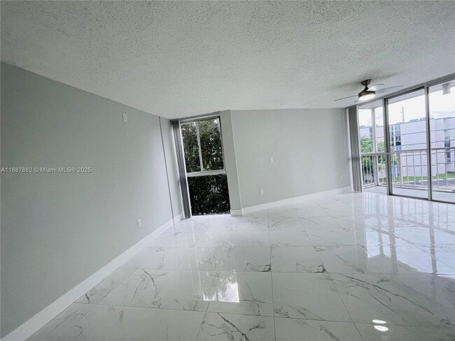 Photo - 7125 NW 186th St Unit B408