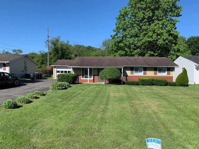 Photo - 92 Robinhood Dr