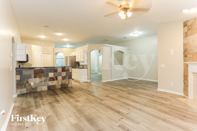 Photo - 2444 Bentwater Dr W