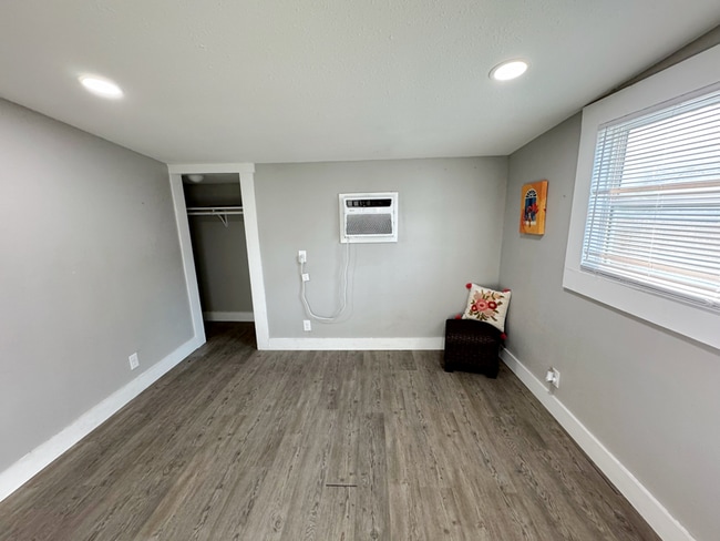 Photo - 622 Potomac St