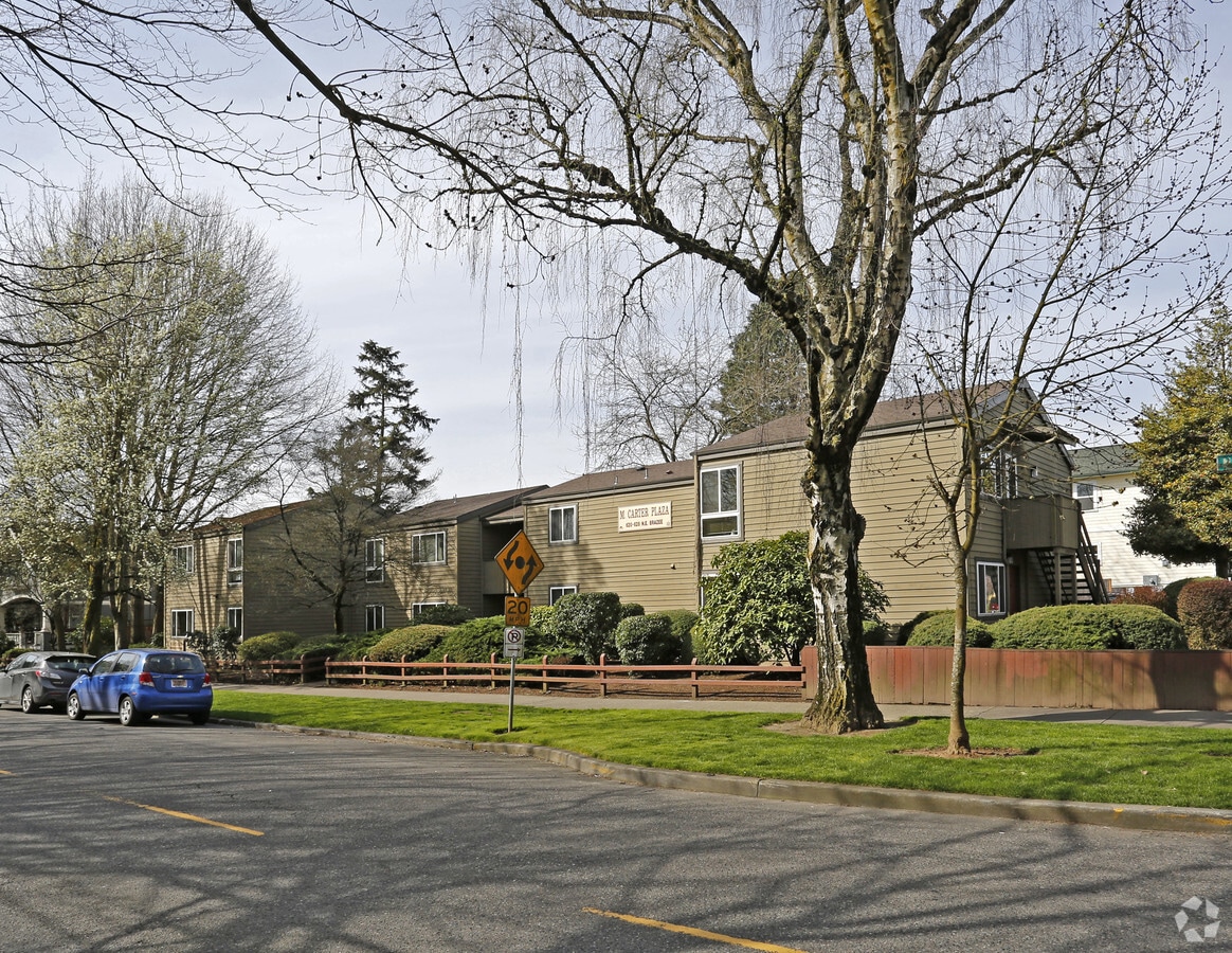 M Carter Plaza - M Carter Plaza Apartments