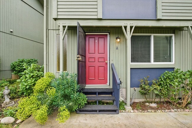 Photo - Charming Salmon Creek Condo