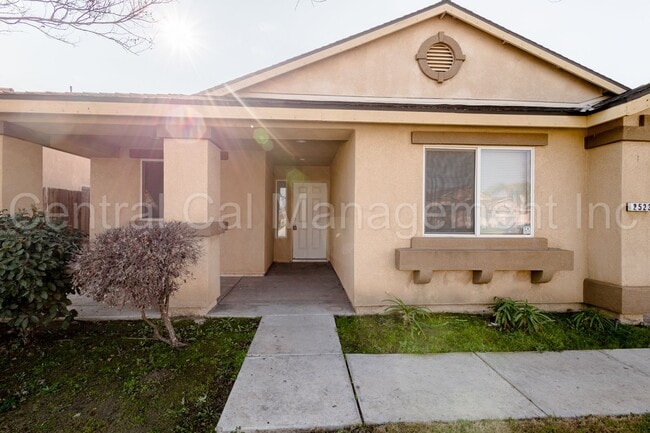 Photo - 3 Bedroom/2 Bath Home with an office in th...