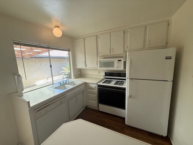 Photo - 302 Calvin St