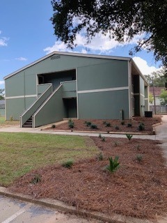 Dickens Ferry Apartments