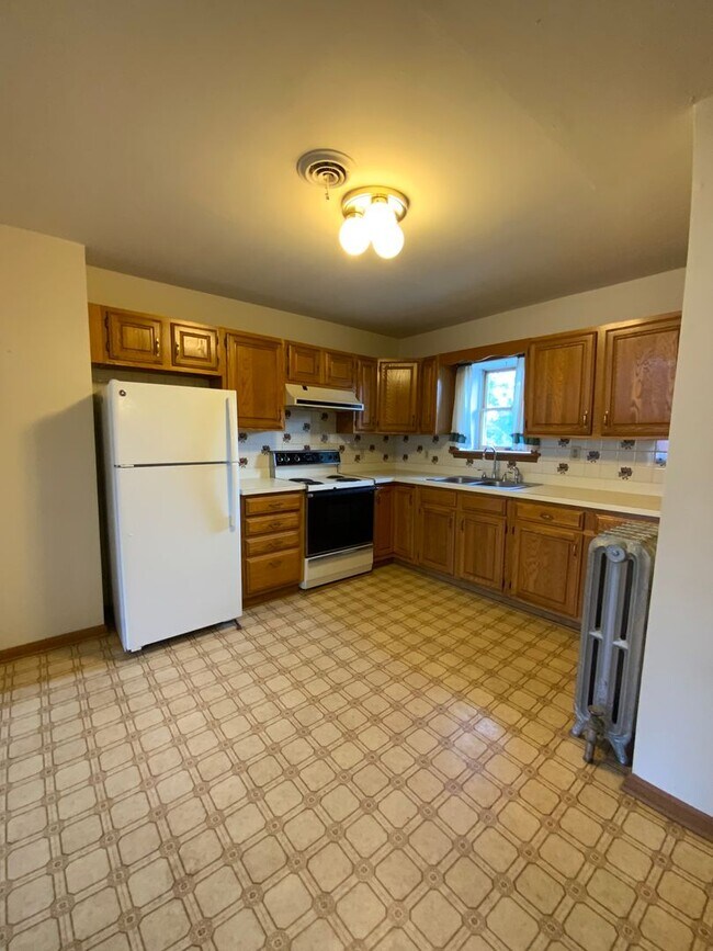 Photo - 140 W Main St Unidad 140 W MAIN ST- 2ND FL