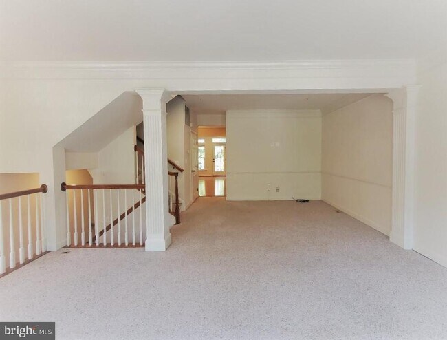 Photo - 1625 Whitehall Dr
