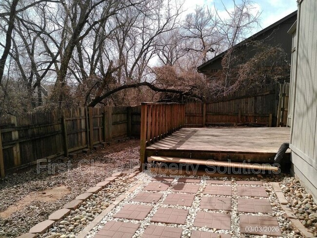 1406 Mary Lee Ln