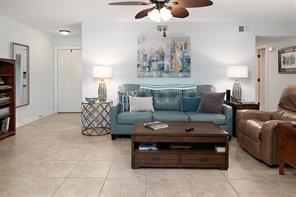 Photo - 209 Walmar Grove
