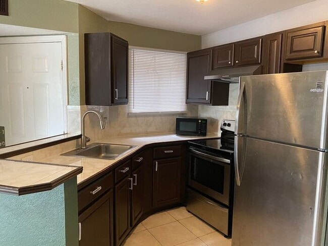 Photo - Cozy 1 Bedroom/1 Bathroom Near Millennium Mall!