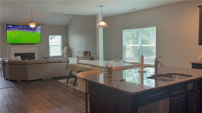 Photo - 1301 Rose Terrace Cir