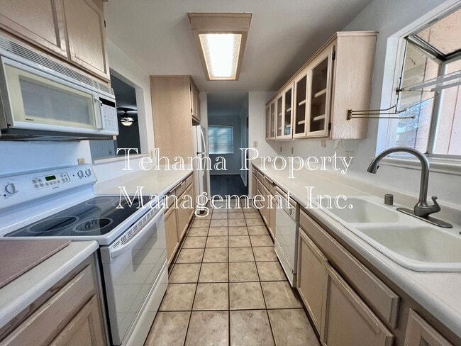 Photo - Beautiful 3 bedroom 2 bath home in Red Bluff