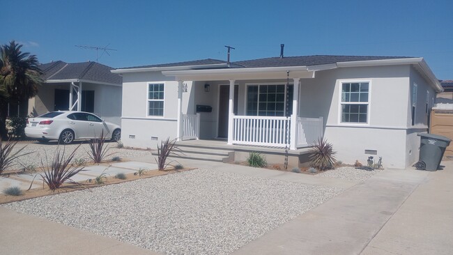 Photo - 1907 W 154th Pl Unidad A