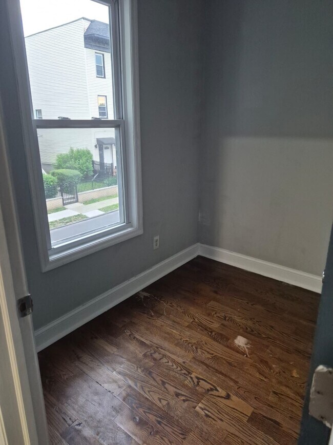 Photo - 8 William St Unit 2