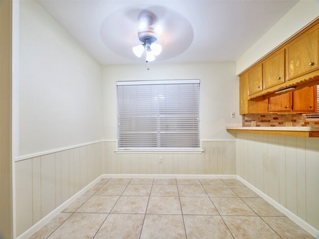 Photo - 4804 Fairhaven St