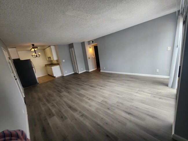 Photo - 755 N Sweetzer Ave