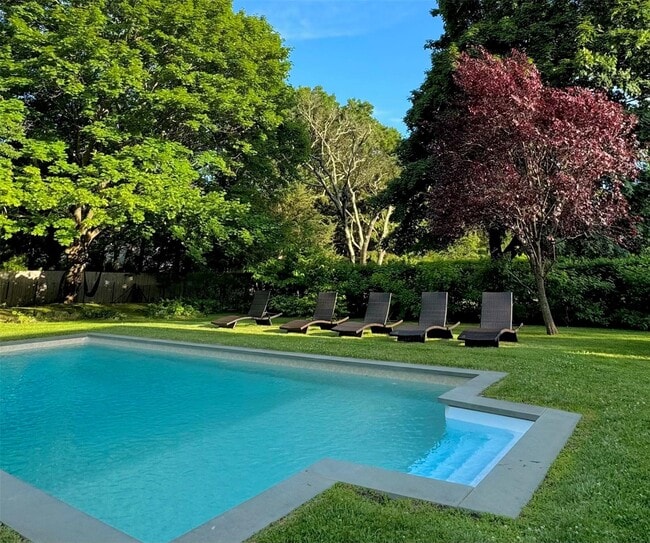 Photo - 6 Nidzyn Ave