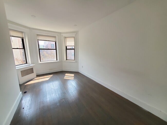 Photo - 5 Peterborough St Unit 25