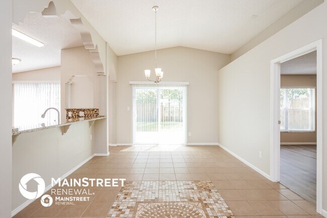 Photo - 2822 Woodruff Dr