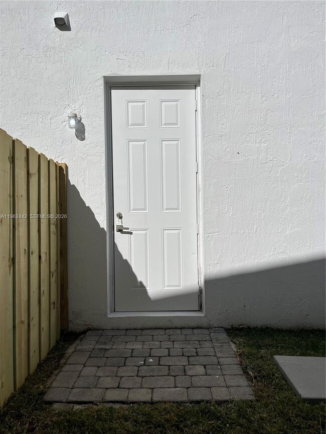 Photo - 238 NE 31st Ave