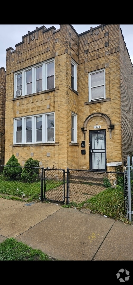 Building Photo - 7146 S Racine Ave Rental