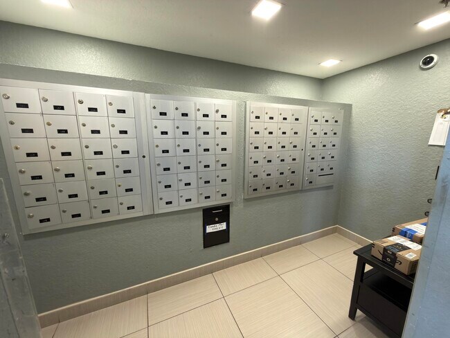Photo - 9440 SW 8th St Unit 208