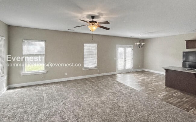 Photo - 4 Bed, 2.5 Bath Home with Garage / Pet-Friendly / Available Now!