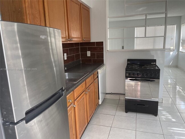 Photo - 1719 Lincoln St Unit 1