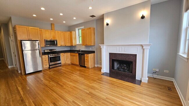 Photo - 509 N Hartland Ct Unit 1S