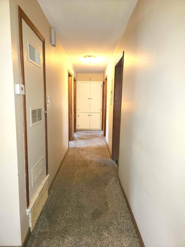 Photo - Easy Access to Shopping and Highway!