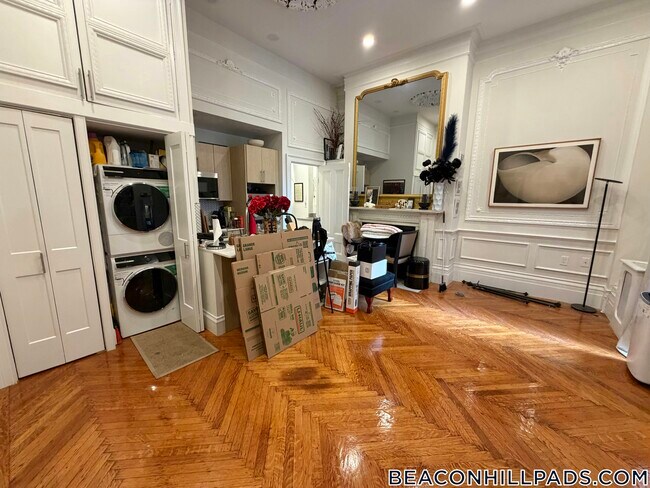 2 Joy St Unit 5