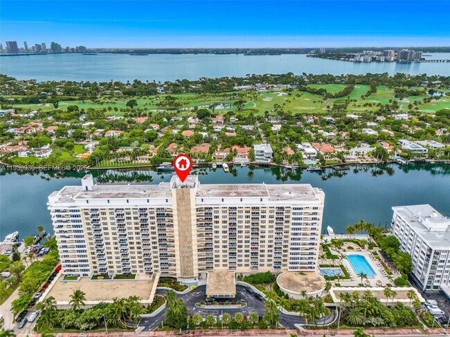 Photo - 5600 Collins Ave Unidad 17W