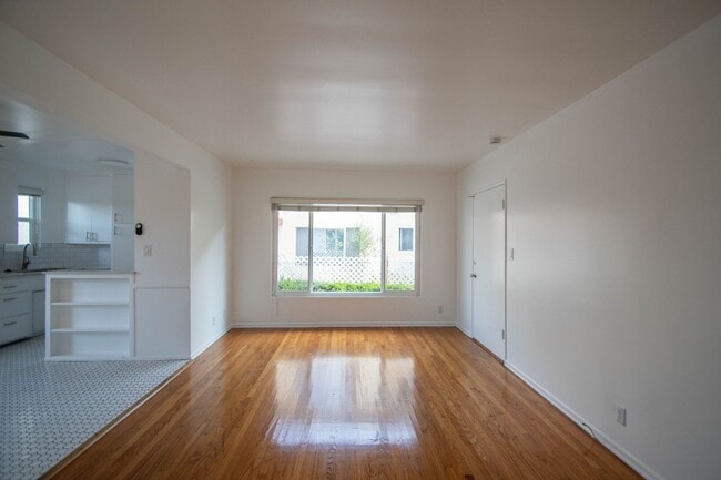 Photo - 823 Orange Grv Ave Unidad 825-B