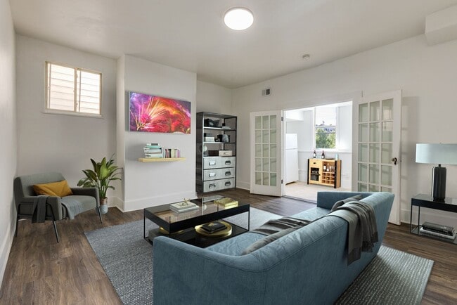 Building Photo - 705 Brownsville Rd Unit 2nd Floor Front