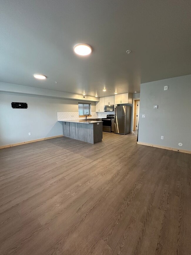 Photo - 2 Bed, 1 Bath at Teton River Flats! $200 OFF FIRST MONTH'S RENT!!!