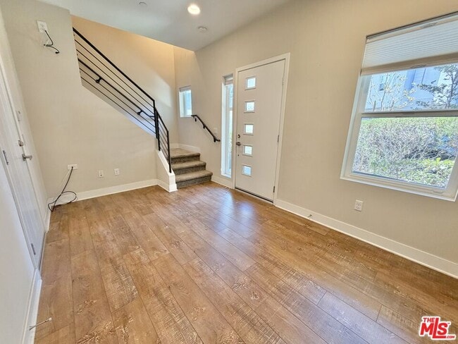 Photo - 2753 Waverly Dr