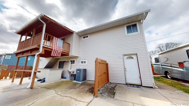 Photo - 511 Freeman Ave